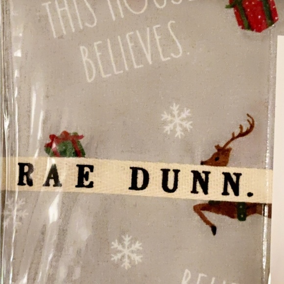 NWT Rae Dunn Christmas Holiday Seasonal Queen Sheet Set ~ SANTA/BELIEVE/Gray - Picture 5 of 6